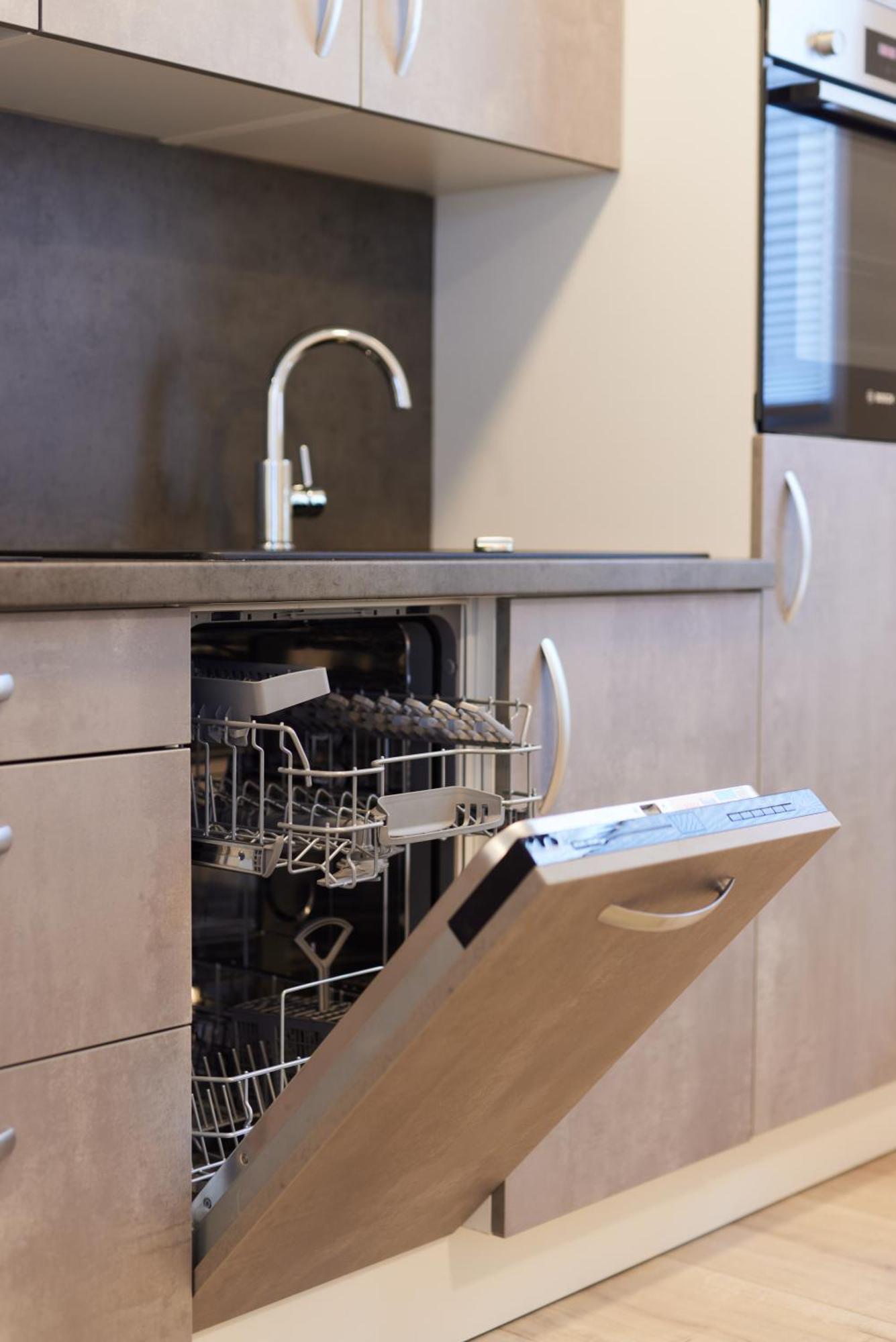 Homeme 2 I Zentral I Netflix I Kueche I Parkplatz I Kliniknah Apartment *