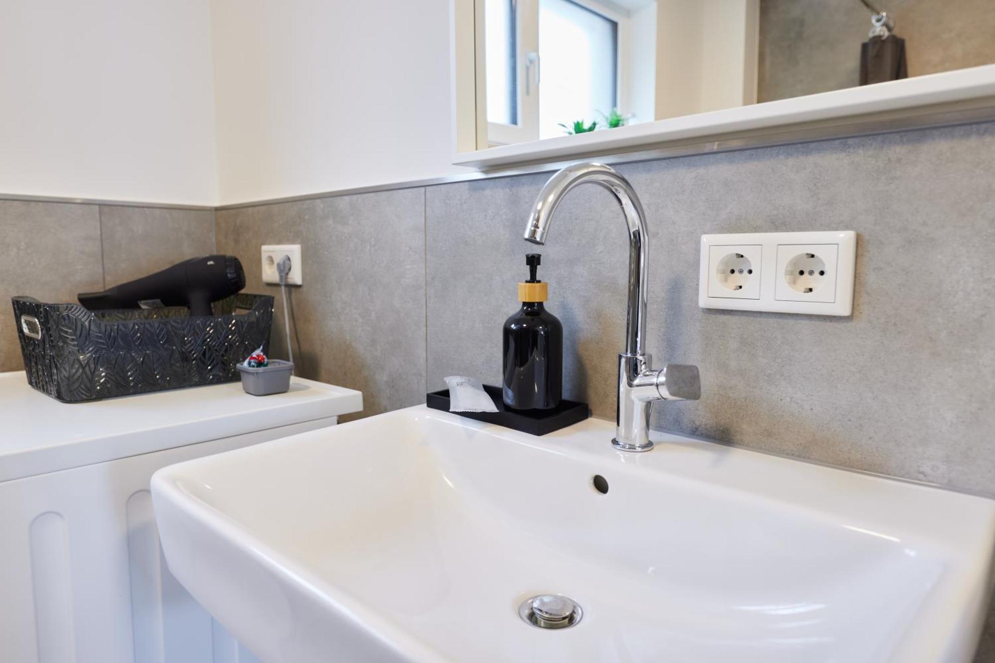 Apartment Homeme 2 I Zentral I Netflix I Kueche I Parkplatz I Kliniknah Bad Oeynhausen